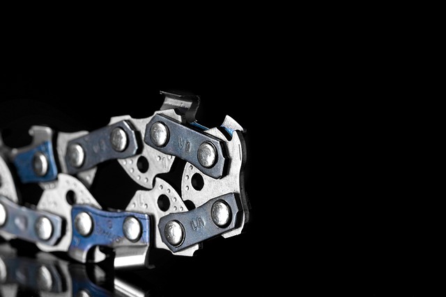 Affuter une chaine de tronçonneuse